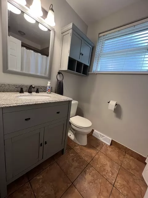 4101 Ruby St, Schiller Park, IL 60176 photo 12