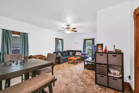 210 E Railroad Ave, Elliott, IL 60933 photo 7