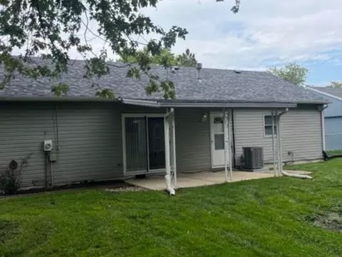 4513 Windsor Ct, Richton Park, IL 60471