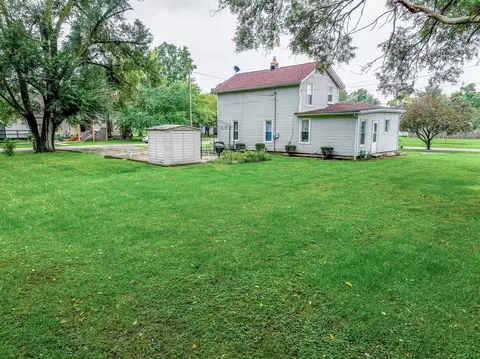 Exterior - 106 E Washington St, Harvard, IL 60033 photo 3 of 7