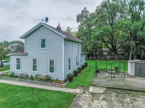Exterior - 106 E Washington St, Harvard, IL 60033 photo 6 of 7