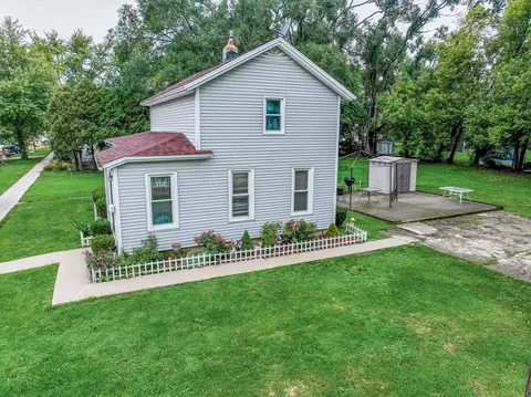 Exterior - 106 E Washington St, Harvard, IL 60033 photo 7 of 7