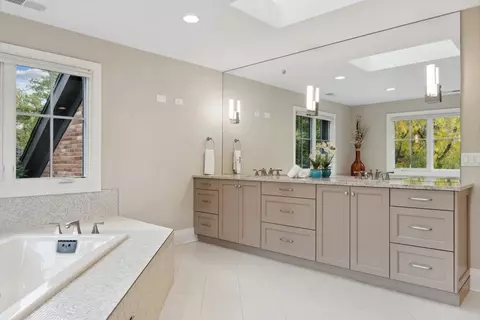 1258 Walters Ave, Northbrook, IL 60062 photo 30