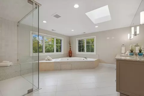 1258 Walters Ave, Northbrook, IL 60062 photo 32