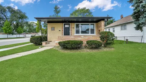 546 Rice Ave, Bellwood, IL 60104
