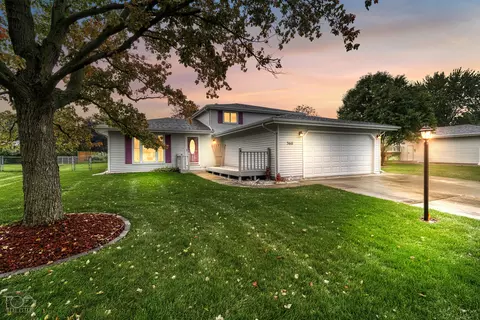 360 Kristina Dr, Bourbonnais, IL 60914