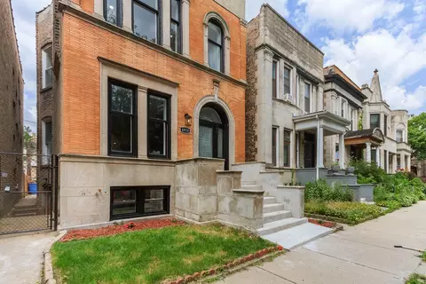 4910 S Washington Park Ct, Chicago, IL 60615