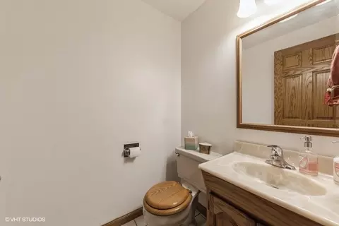 900 Harrison Ln, Hoffman Estates, IL 60192 photo 24