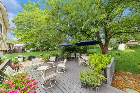 900 Harrison Ln, Hoffman Estates, IL 60192 photo 25