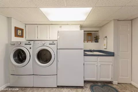 900 Harrison Ln, Hoffman Estates, IL 60192 photo 23