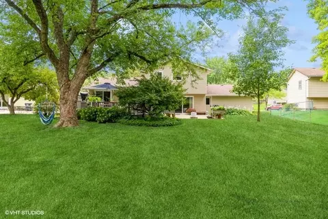 900 Harrison Ln, Hoffman Estates, IL 60192 photo 29