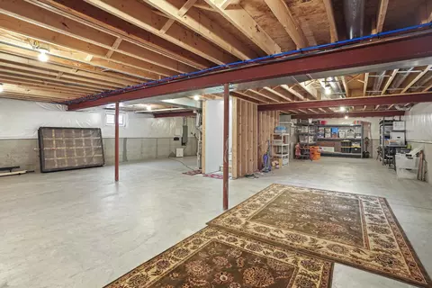 948 Hayfield Cir, Crown Point, IN 46307 photo 24