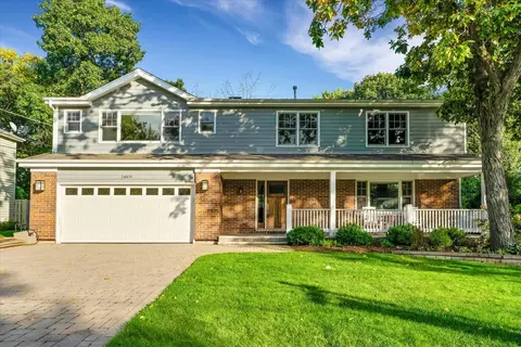 24009 N Lakeside Dr, Lake Zurich, IL 60047