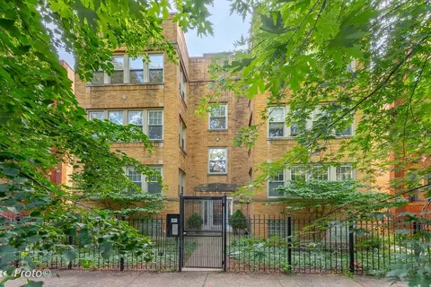 7317 N Honore St #1, Chicago, IL 60626
