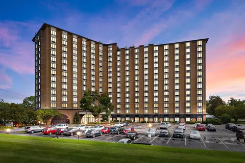 1 Renaissance Pl #1105, Palatine, IL 60067