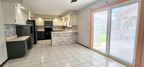 2136 W Garden Dr, Kankakee, IL 60901 photo 8