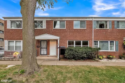 1708 W Thome Ave, Chicago, IL 60660