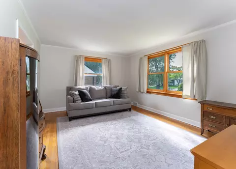 411 S Williston St, Wheaton, IL 60187 photo 3