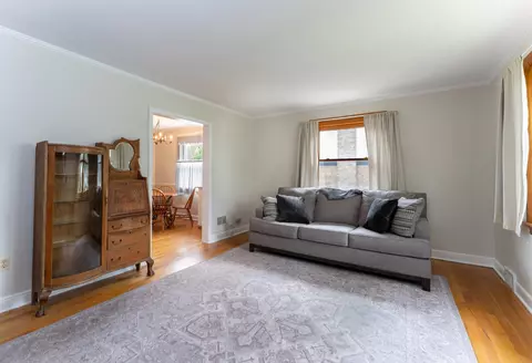 411 S Williston St, Wheaton, IL 60187 photo 4
