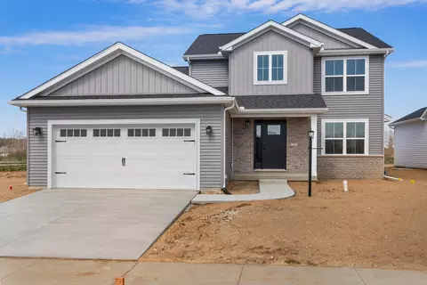 7 Kirby Cir, Monticello, IL 61856