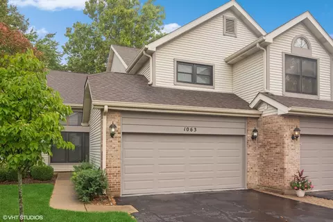 1063 N Auburn Woods Dr #1063, Palatine, IL 60067