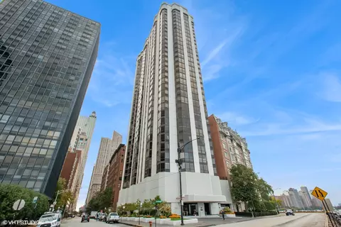 990 N Lake Shore Dr #6A, Chicago, IL 60611