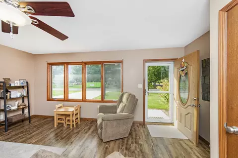 203 E 3rd St, Toluca, IL 61369 photo 2