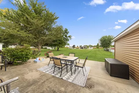 203 E 3rd St, Toluca, IL 61369 photo 33