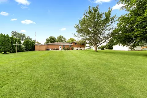 203 E 3rd St, Toluca, IL 61369 photo 32