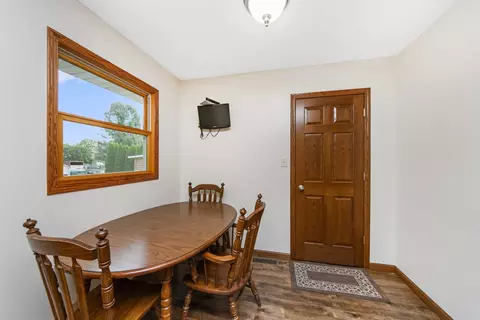 203 E 3rd St, Toluca, IL 61369 photo 11