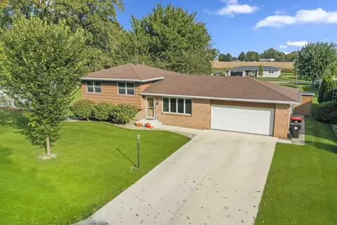 203 E 3rd St, Toluca, IL 61369 photo 35