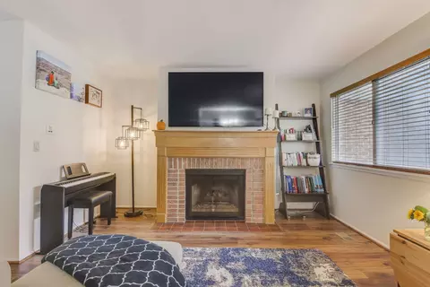 1504 Canbury Ct #B1, Wheeling, IL 60090 photo 4