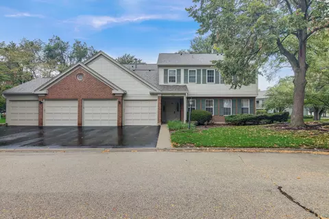 1504 Canbury Ct #B1, Wheeling, IL 60090