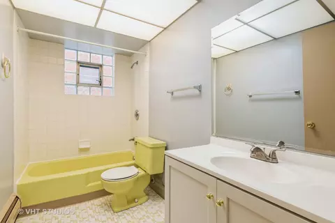 1022 Arnold Ct, Des Plaines, IL 60016 photo 14