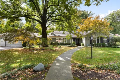 1709 Ridge Rd, Champaign, IL 61821