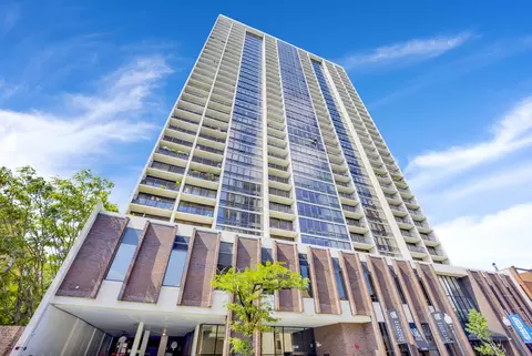 1636 N Wells St #1206, Chicago, IL 60614
