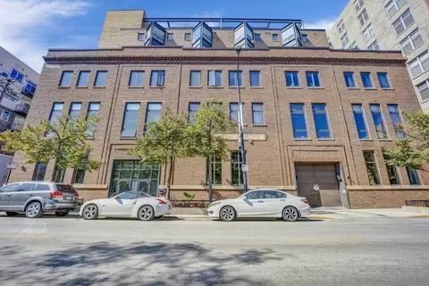 222 S Racine Ave #606, Chicago, IL 60607