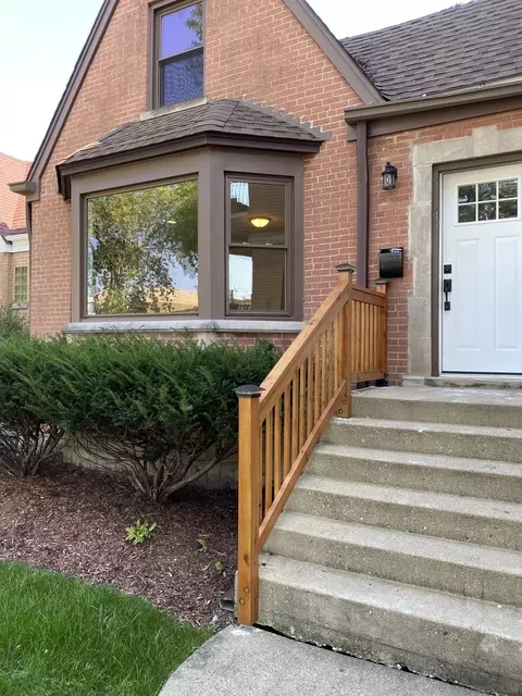5609 N Miltimore Ave, Chicago, IL 60646