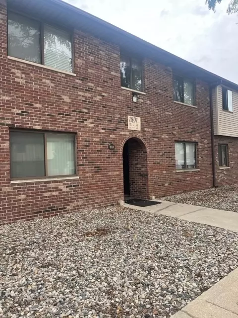 1801 Beck Dr #5, Urbana, IL 61802