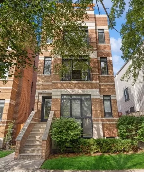 2208 W Addison St #2, Chicago, IL 60618