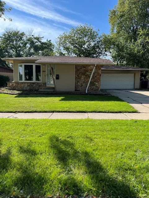 324 N Park Dr, Glenwood, IL 60425