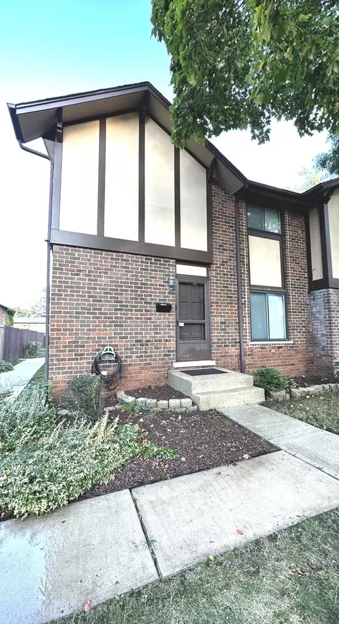 1 S309 Windsor Ln, Villa Park, IL 60181