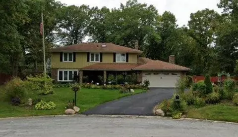 3540 Chalet Ln, Crete, IL 60417