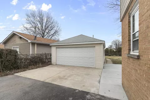 6837 S Roberts Rd, Bridgeview, IL 60455 photo 22