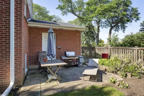 1345 Tinker Way, Glenview, IL 60025 photo 24