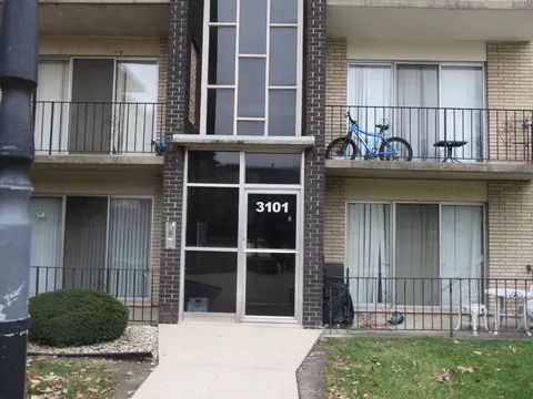 3101 Bernice Rd #3, Lansing, IL 60438