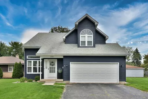 206 E Oak St, Villa Park, IL 60181