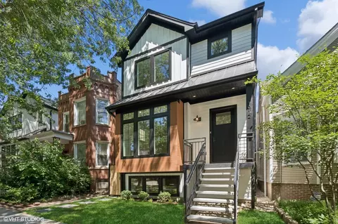 1912 W Berwyn Ave, Chicago, IL 60640