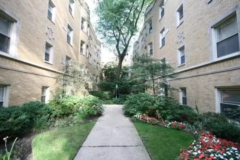 831 Forest Ave #2E, Evanston, IL 60202