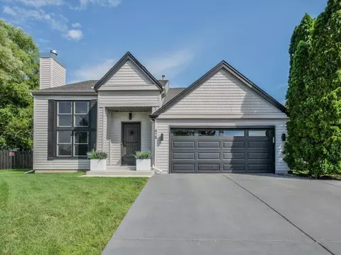 412 Pheasant Ridge Rd, Lake Zurich, IL 60047